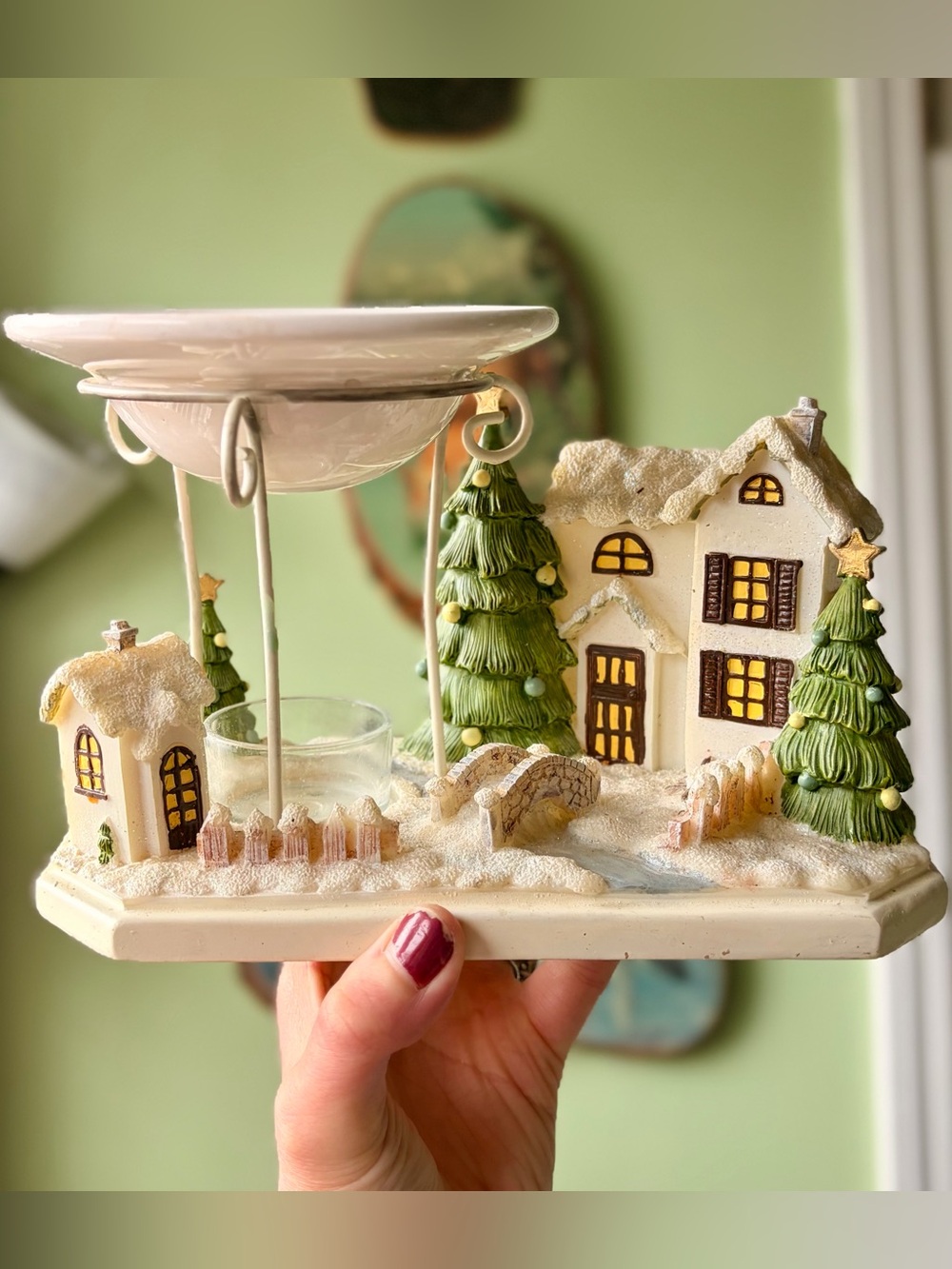 Yankee Candle Discontinued Holiday Village Winter Seasonal Wax Warmer Decor